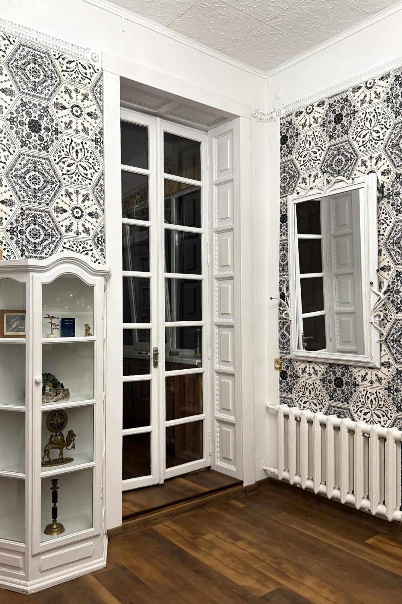 Teodora Square Apartments Площа Святого Теодора ลวีฟ ภายนอก รูปภาพ