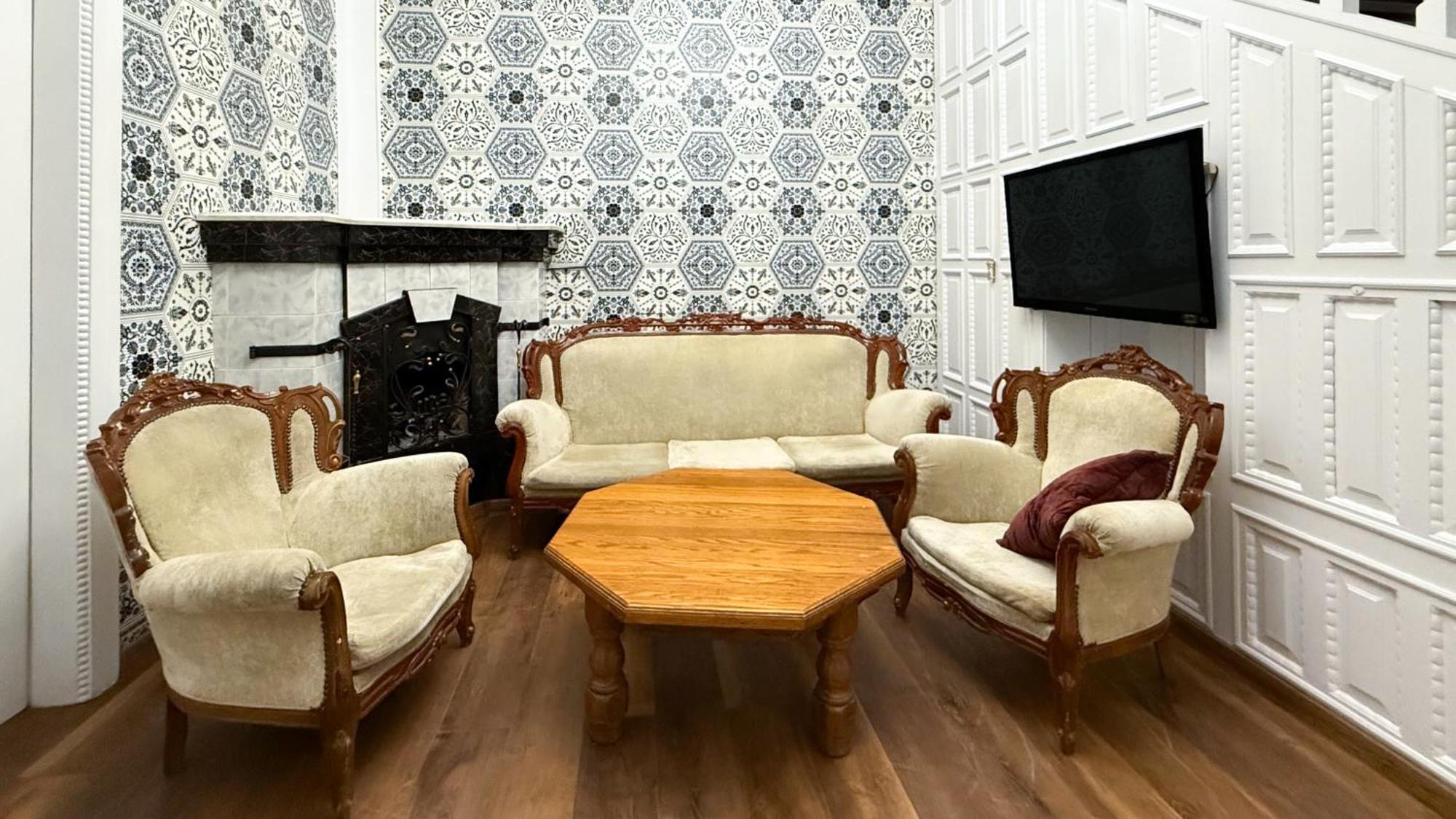 Teodora Square Apartments Площа Святого Теодора ลวีฟ ภายนอก รูปภาพ