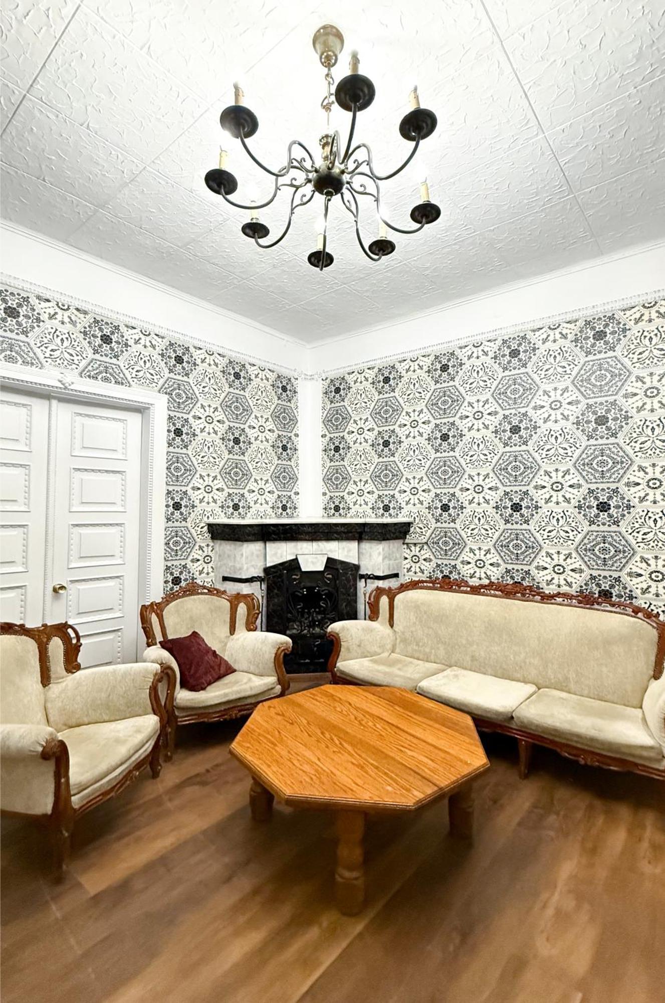 Teodora Square Apartments Площа Святого Теодора ลวีฟ ภายนอก รูปภาพ