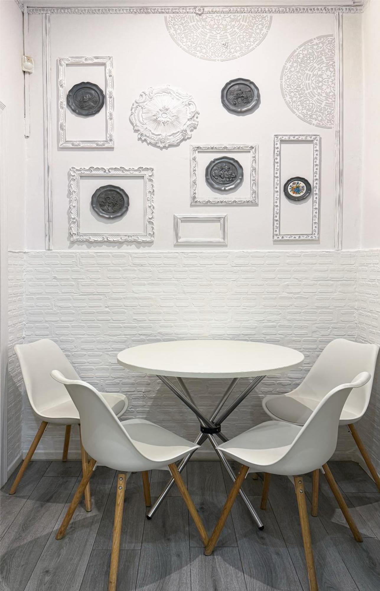 Teodora Square Apartments Площа Святого Теодора ลวีฟ ภายนอก รูปภาพ