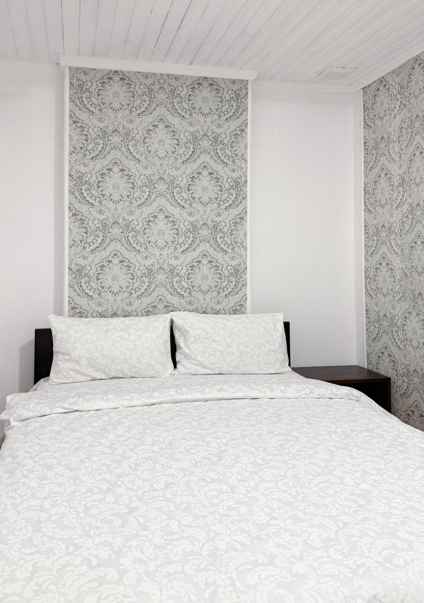 Teodora Square Apartments Площа Святого Теодора ลวีฟ ภายนอก รูปภาพ