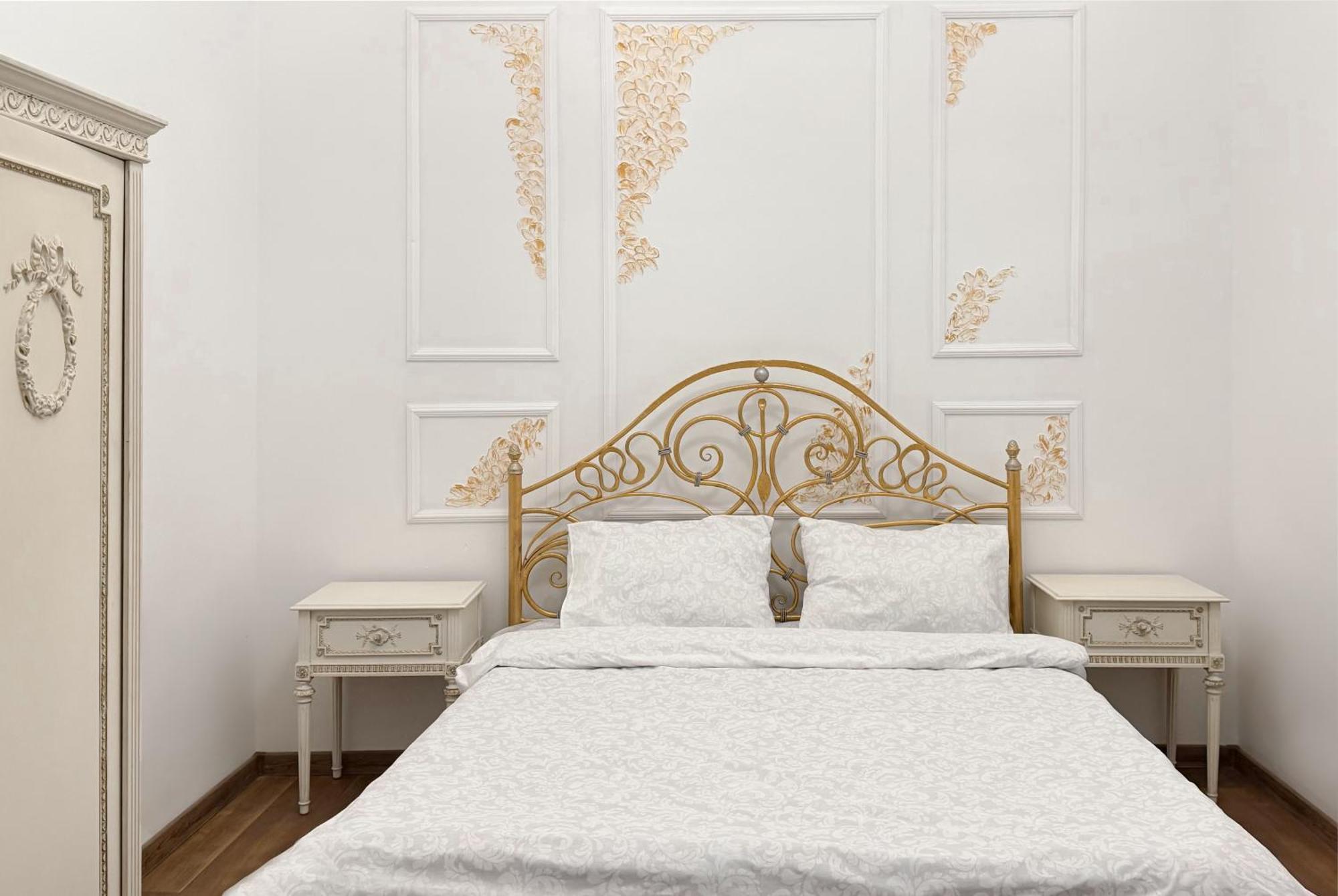 Teodora Square Apartments Площа Святого Теодора ลวีฟ ภายนอก รูปภาพ