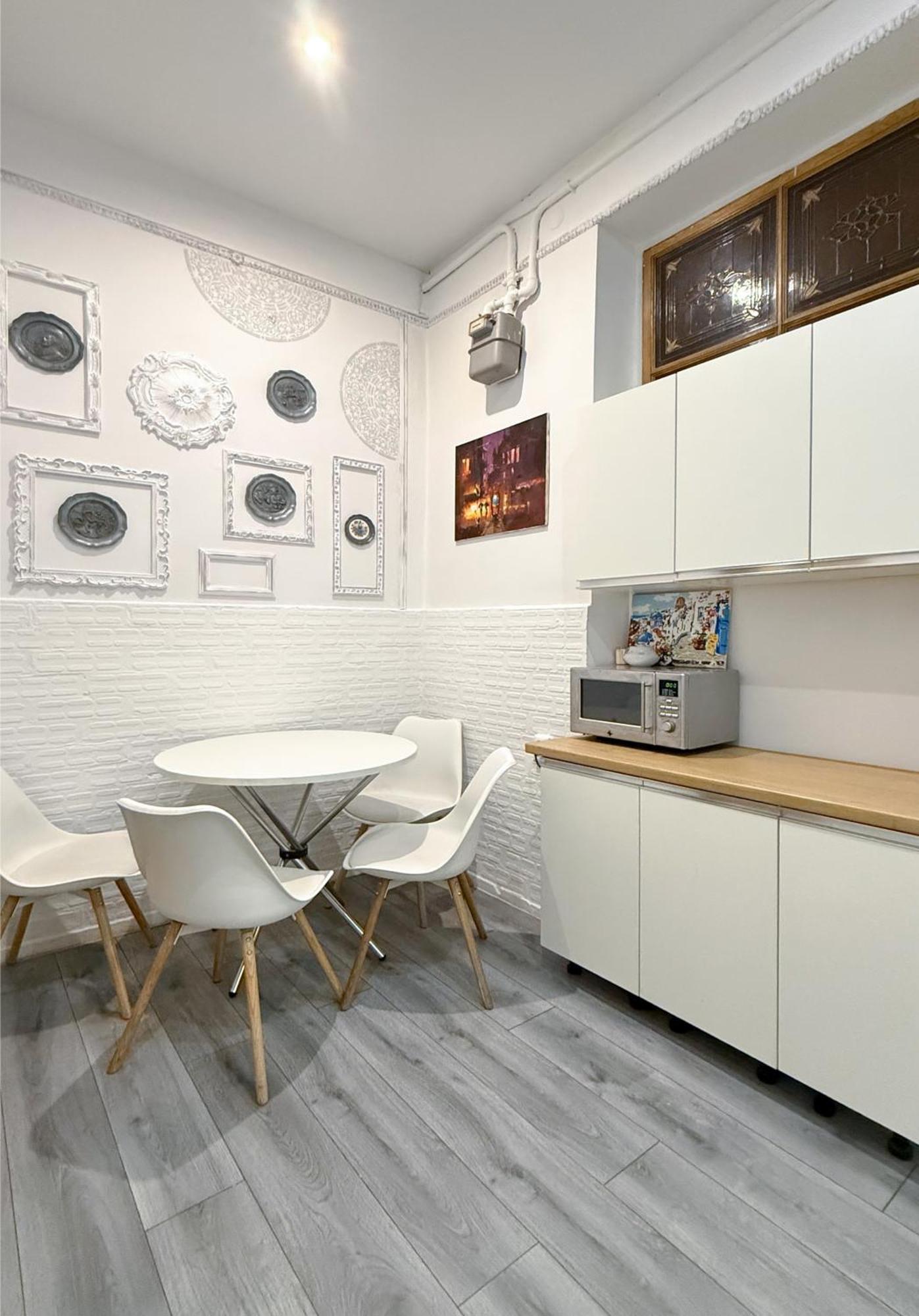Teodora Square Apartments Площа Святого Теодора ลวีฟ ภายนอก รูปภาพ